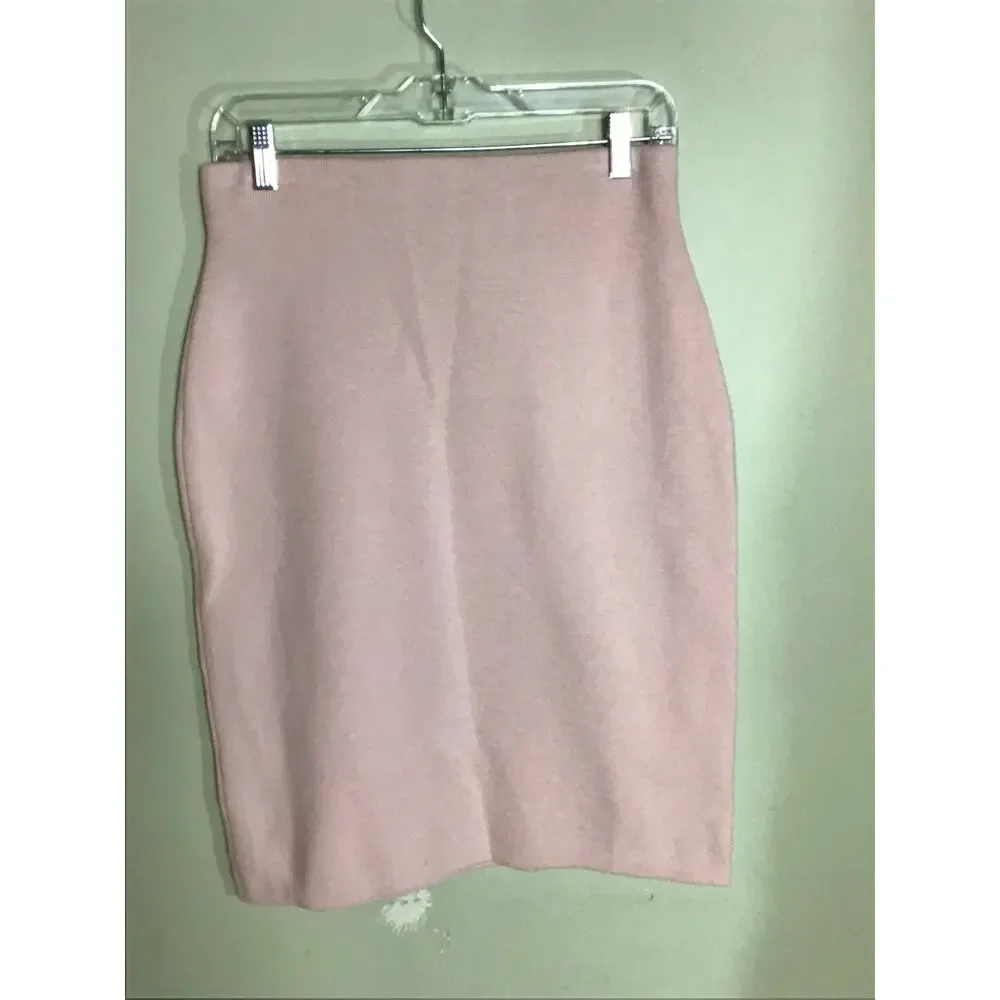 Calvin Klein Knit Pencil Skirt Floral Embroidery Detail Pink Sz. Small